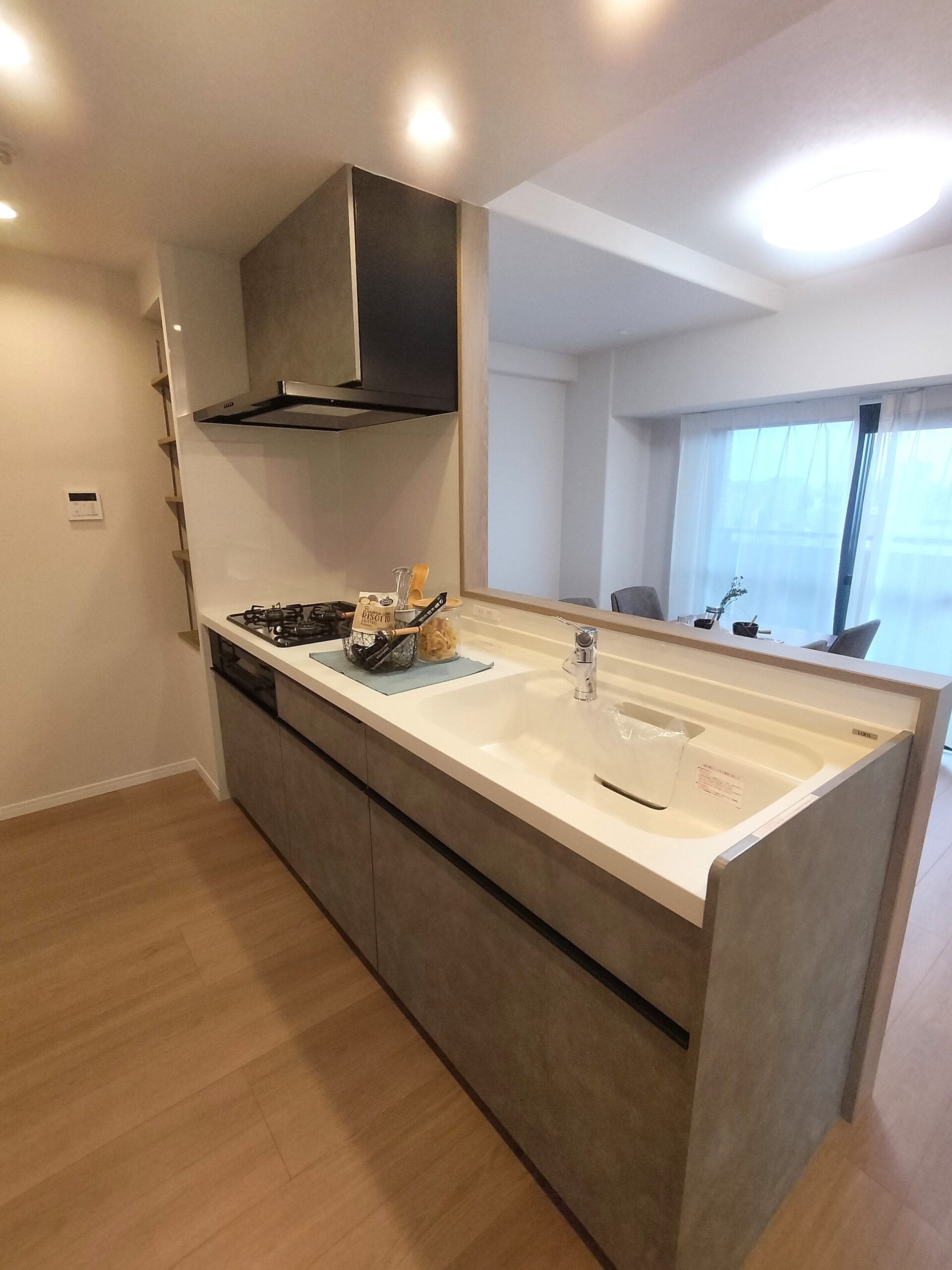 物件画像：【ﾚｼﾞﾃﾞﾝｼｬﾙ】サーパス萱町　1301号室