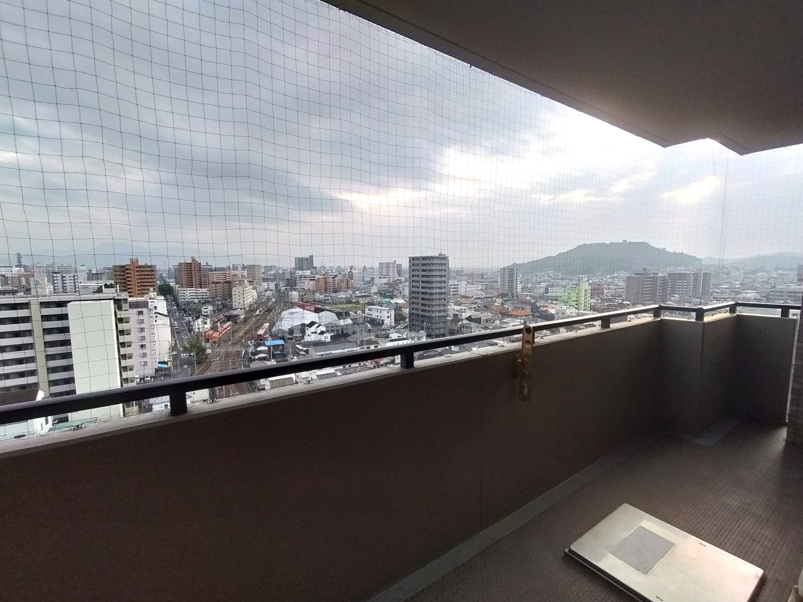 物件画像：【ﾚｼﾞﾃﾞﾝｼｬﾙ】サーパス萱町　1301号室